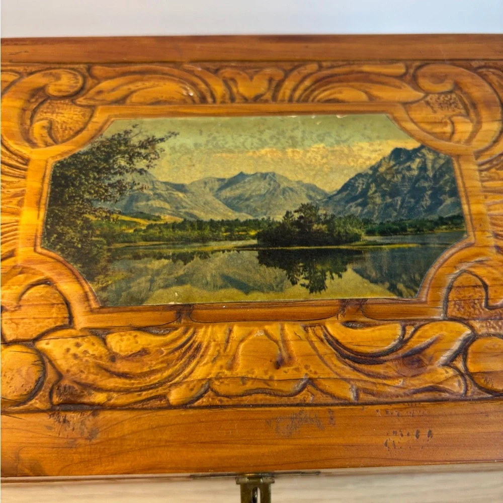 Vintage Hand-Carved Wooden Dovetail  Box Scenic Inlay Mirror -‎ Honey Brown